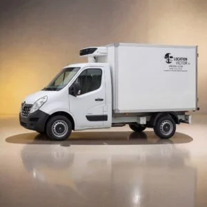 Location Renault Master avec plate-forme 18m3 - Automatique à Genève